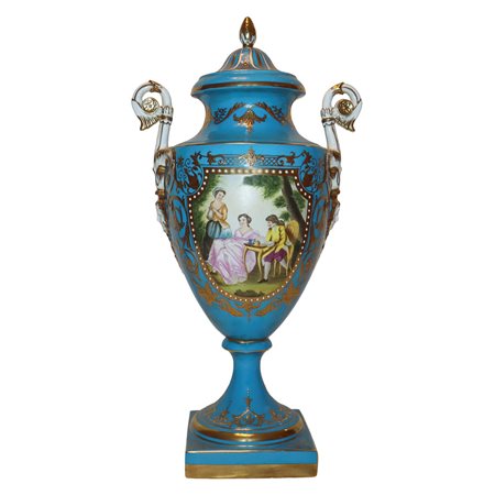 Vaso in porcellana a poutiche con manici , nello stile azzurro di Sevres, 20° secolo