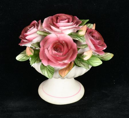 BOUQUET IN CERAMICA di Capodimonte h cm 7 diam cm 8 Difetti