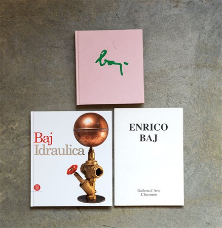 ENRICO BAJ(1924 - 2003)Lotto di tre cataloghiOggettosoggetto2007Catalogo...