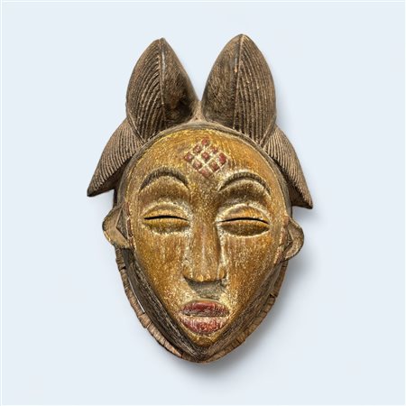  
Maschera Africana metà XX secolo
 27 x 22 x 14 cm