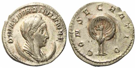 Diva Mariniana, Antoninianus struck under Valerian I, Rome, AD 256-257; AR (g 3,89; mm 21,5)