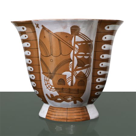 Giovanni Gariboldi (1908-Milano 1971)  - Vaso in ceramica smaltata con raffigurazione di veliero e p
