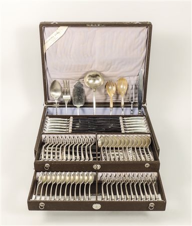 SERVITO DI POSATE IN ARGENTO - SILVER CUTLERY SET Modello San Marco completo...