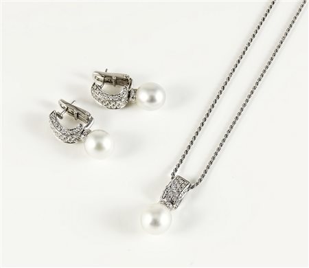 PARURE IN ORO BIANCO, DIAMANTI E PERLE - WHITE GOLD, DIAMONDS AND PEARLS...