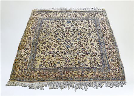 TAPPETO PERSIANO - PERSIAN CARPET fondo panna, campo con motivi floreali cm...