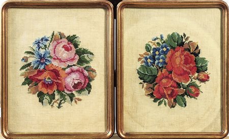 COPPIA DI RICAMI FLOREALI REALIZZATI A PICCOLO PUNTO - A PAIR OF EMBROIDERED...