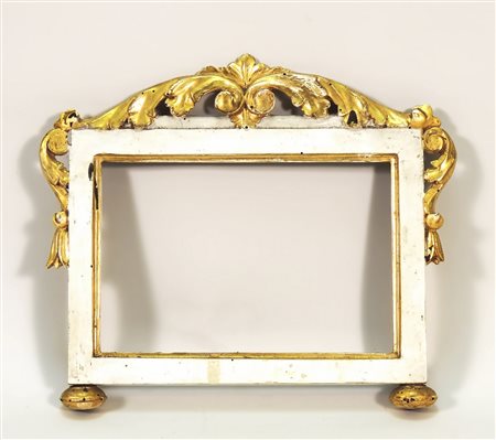 PICCOLA CORNICE IN LEGNO INTAGLIATO, LACCATO E DORATO - SMALL GILTWOOD FRAME...