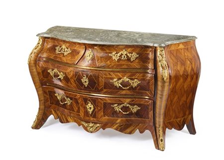 Commode lastronata, filettata ed intarsiata in bois de rose, bois de violette e