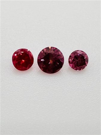 3 DIAMANTI 0,28 CARATI FANCY ROSA INTENSO - VS2 - C40106-10