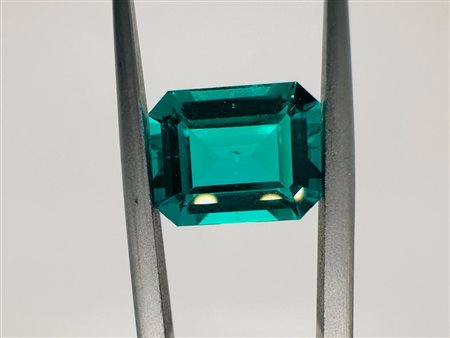 SMERALDO COLOMBIANO LAB GROWN 2,96 CT VERDE VIVIDO - PE60110