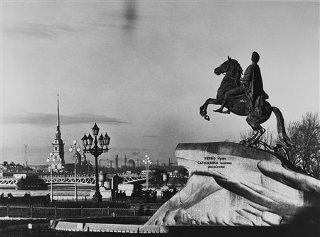 Jewgeni Khaldey (1917-1997)  - Leningrado, Monumento a Pietro I, 1959