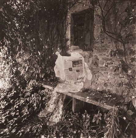 Joan Fontcuberta (1955)  - The Ballot-boy forgets you, Amnesty, 1977