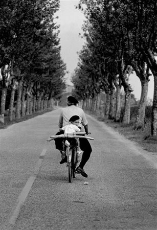 ERWITT ELLIOTT Paris (France) 1928 Provence, France. 1955. 2021 Stampa...