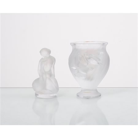 LALIQUE, Vaso e scultura in cristallo