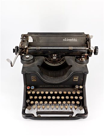 Macchina per scrivere Olivetti modello "M40". Italia, anni '30/'40. (difetti)