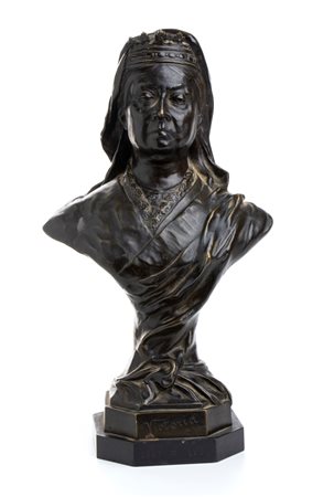 busto della regina Vittoria in bronzo su base lignea 37 cm inciso data di...