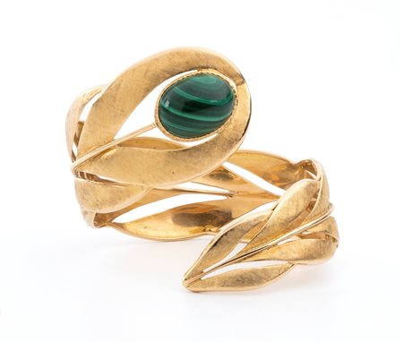 Bracciale a fascia rigida in oro con malachite in oro giallo 18k, lavorato...