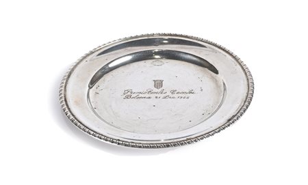 Piattino in argento, Premio Emilio Cecchi 1966 forma circolare con profilo...