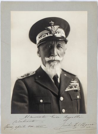  
De Bono, Emilio - Maresciallo d'Italia (Cassano d'Adda, 19 marzo 1866 – Verona, 11 gennaio 1944) 
 cm.24x32,6