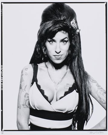 Terry O'Neill (Londra , 1938 - Londra, 2019) Amy Winehouse 2008 Stampa alla...
