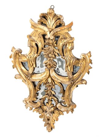 Specchiera italiana dorata, Luigi XVI XVIII secolo Altezza x larghezza: 83 x...