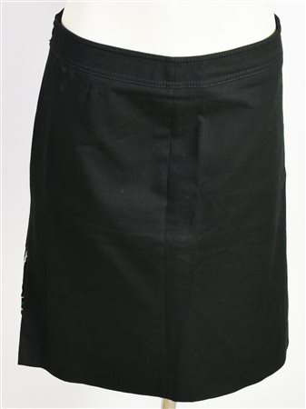 Trussardi SKIRT DESCRIPTION: Black pencil skirt with a small back slit. Size...