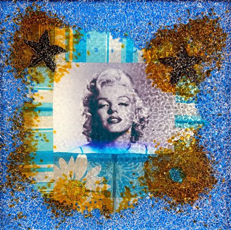 Omar Ronda (Biella, 1947 - 2017) Marilyn Frozen, 2013 Inclusione in resina...