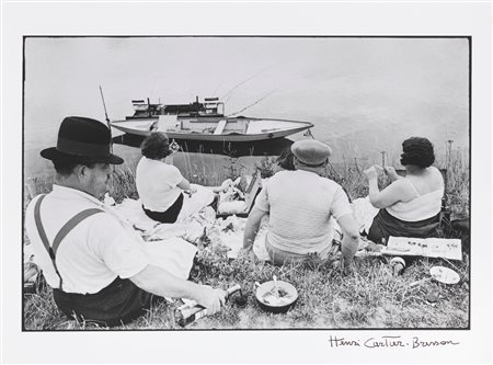 Henri Cartier-Bresson (Chanteloup-en-Brie, 1908 - L'Isle-sur-la-Sorgue, 2004)...