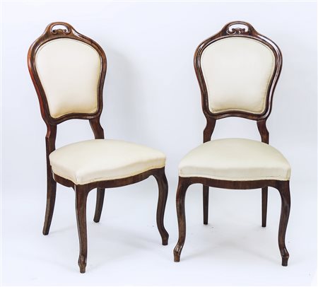 SERIE DI QUATTRO SEDIE IN NOCE - FOUR WALNUT CHAIRS fine del XIX secolo -...