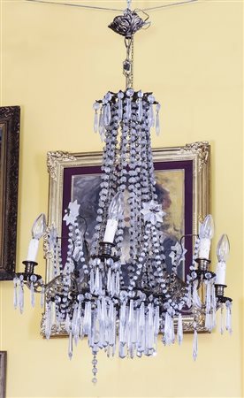 LAMPADARIO IN METALLO DORATO E CRISTALLO - GILDED METAL AND CRYSTAL...