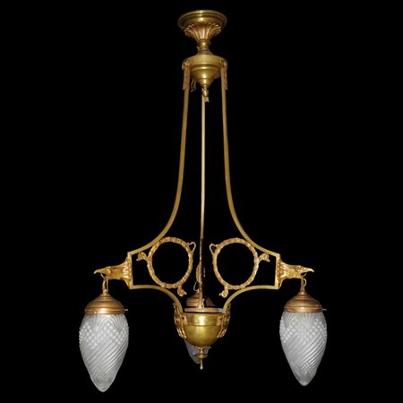 Lampadario a tre luci con pigne di vetro sorrette da aquile nelllo stile Impero, Late 19° secolo
