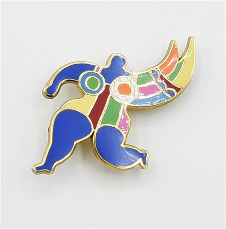 Niki de Saint Phalle (1930 - 2002) SPILLA/PENDENTE "NANA", 1990 metallo...