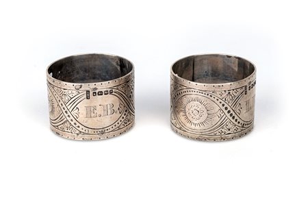 Coppia di anelli porta tovagliolo in argento, Birmingham 1936 caratterizzati...