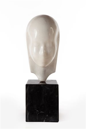 Marcel Guguianu (Barlad 1922-2012) Inocenta Scultura in marmo cm h 35x28x17 -...