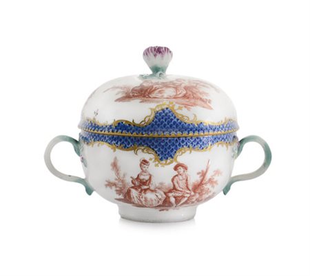 MEISSEN TAZZA DA PUERPERA CON COPERCHIO IN PORCELLANA, MEISSEN, 1763 CA.,...