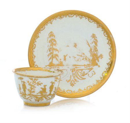 MEISSEN TAZZA CON PIATTO IN PORCELLANA BOTTGER DECORATA A CINESERIE, MEISSEN,...