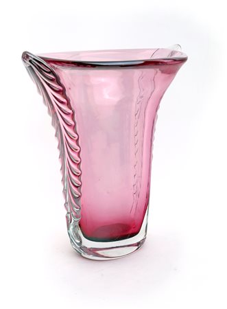 Vaso in vetro sommerso rosa, Murano cm 31x28x22 corpo a campana ovale con...