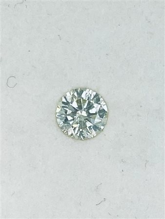 DIAMANTE 0,68 CT FANCY GIALLO CHIARO VERDE - I1 - GIA - HR20901-14