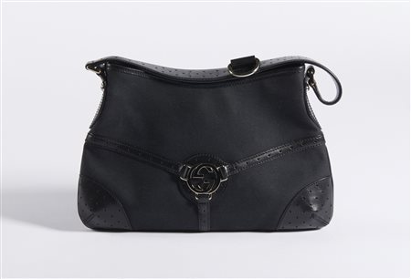 GUCCI - Borsa in tessuto nero.