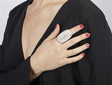 PHANTASYA - Anello a fascia con swarovski.