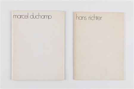 Marcel Duchamp (rif.) - Hans Richter (rif.) (Blainville-Crevon 1887-Neuilly-sur-Seine 1968, Berlino 1888-Locarno 1976)  - Lotto di 02 cataloghi (a;b)