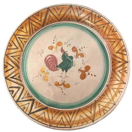 Grande piatto in maiolica policroma di Patti con gallo al centro, 70's