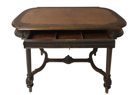 Tavolino ovale con cassetto e piano in pelle, Fine 19° secolo