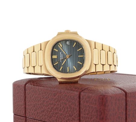 PATEK PHILIPPE REF. 3800PATEK PHILIPPE GENEVE NAUTILUS REF. 3800/001 DEL...