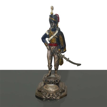 Statuetta in argento e smalto di militare ussaro, Fine 19° Primi 20° Secolo