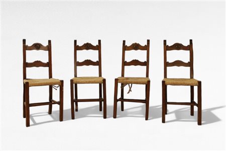 Quattro sedie in legno dolce con seduta impagliata