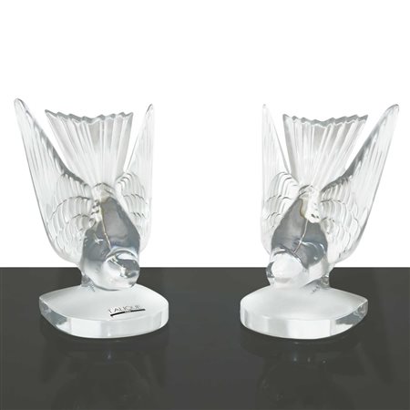 Lalique France (1888)  - Reggilibri rondine in cristallo modellato e smerigliato