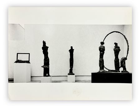 UGO MULAS (1928-1973) - Senza Titolo (Sculture di Augusto Perez)