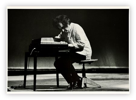 EMILIO FABIO SIMON (1940) - Giuseppe Chiari (Fluxus) - Teatro di Porta Romana (Mi), 1981