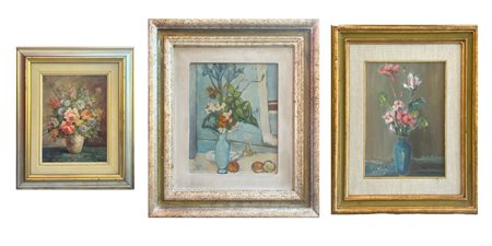 Tre dipinti con vasi di fiori